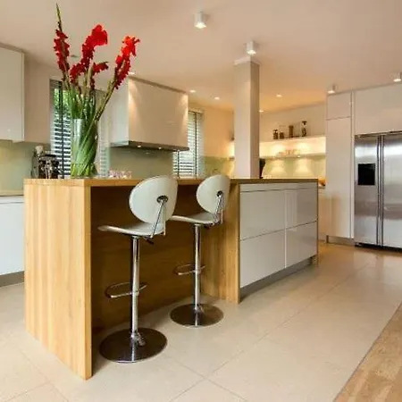 Time Out House Villa